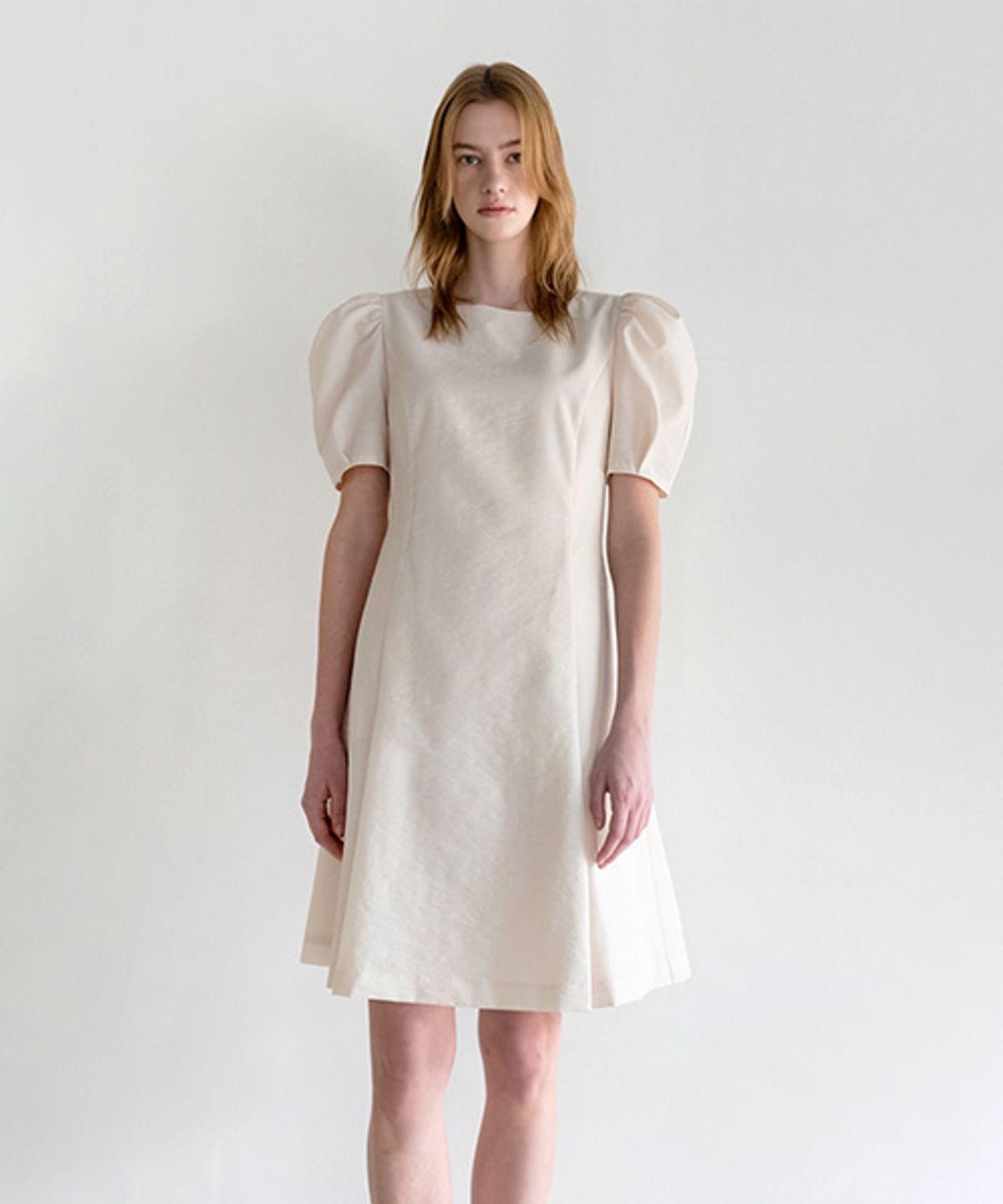 아바몰리(AVA MOLLI) COCONUT PUFF SLEEVE OP (NATURAL)