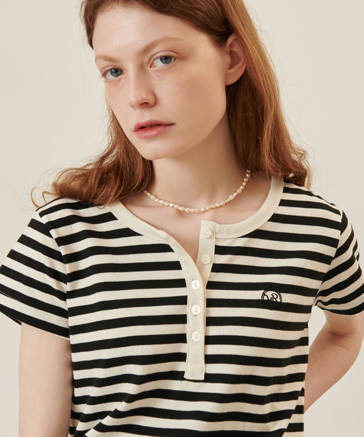 론론(RONRON) HENRYNECK HALF T SHIRT BLACK STRIPE