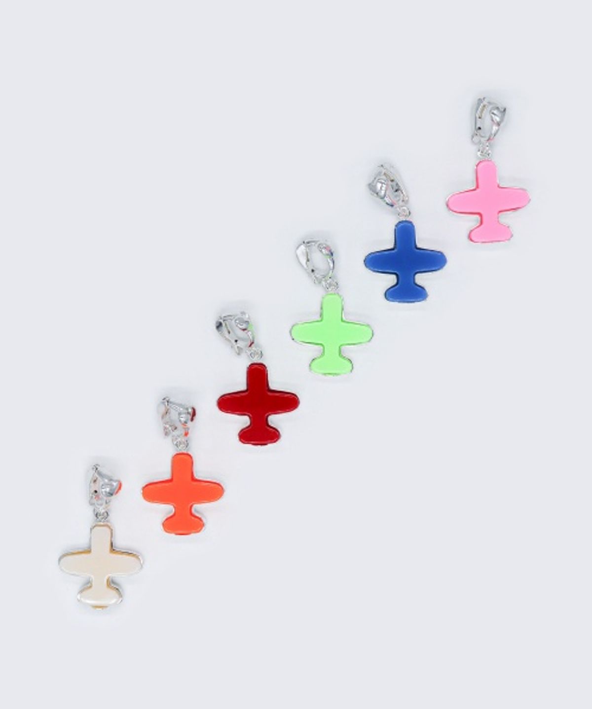 봉보(BONBEAU) BONBEAU kitsch color airplane silver pendant 키치 컬러 비행기 아크릴 펜던트