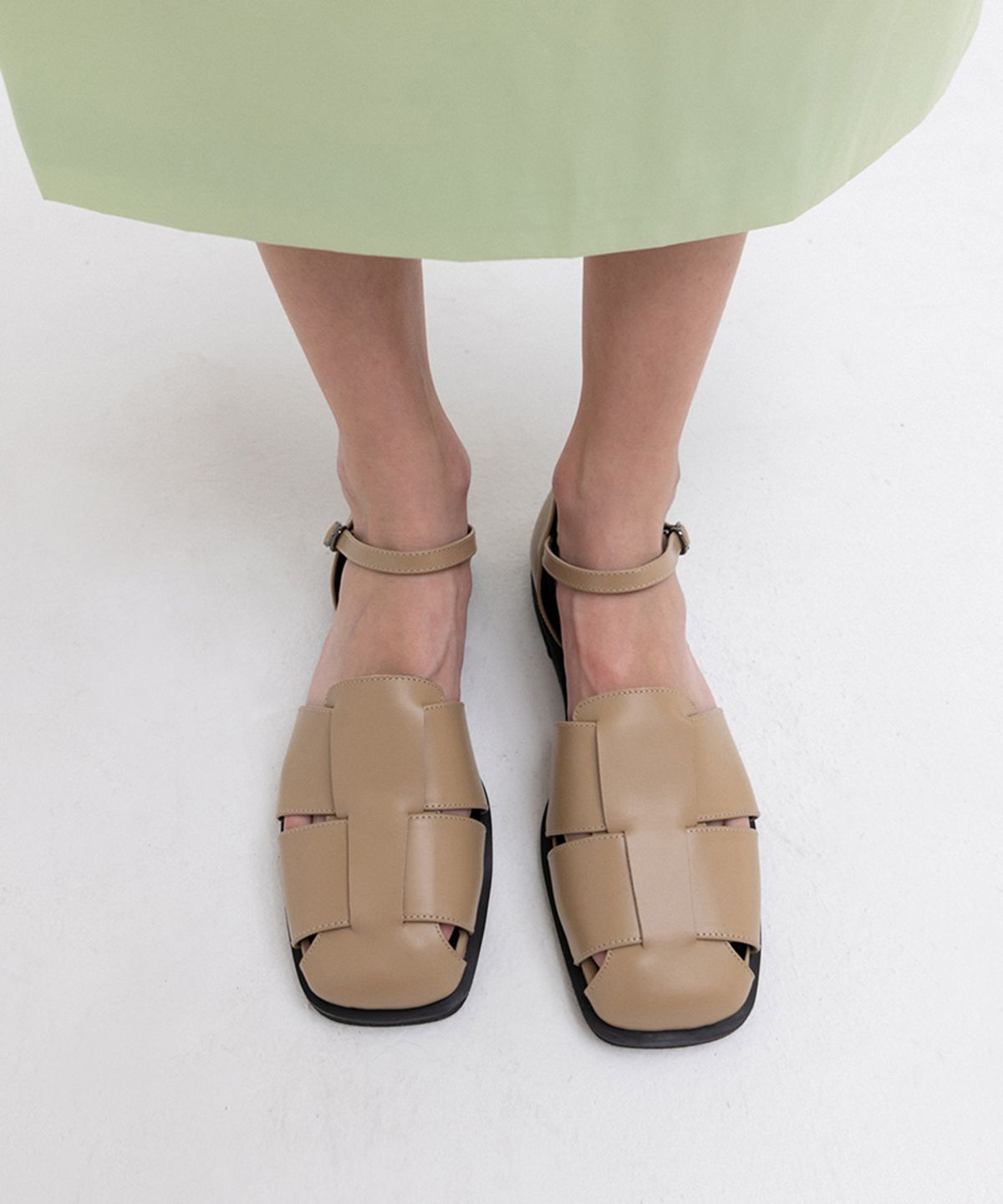 키에레이(CHIELEI) ROMAN SANDAL [C2S06 BE]