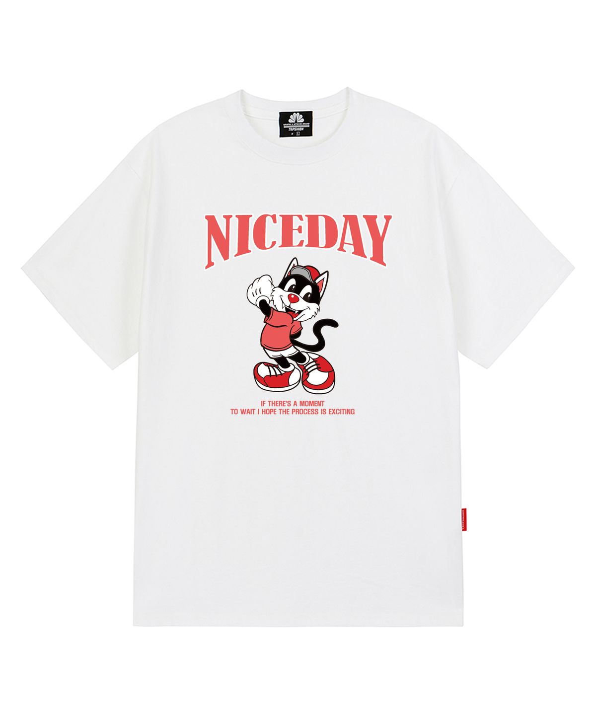 트립션(TRIPSHION) NICEDAY PINK CAT GRAPHIC 티셔츠 - 화이트