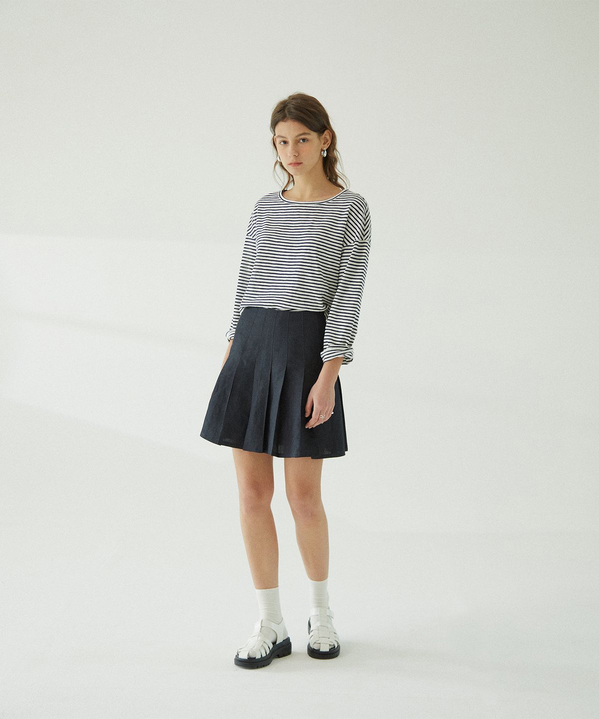 핀블랙(PINBLACK) LINEN PLEATED SKIRT