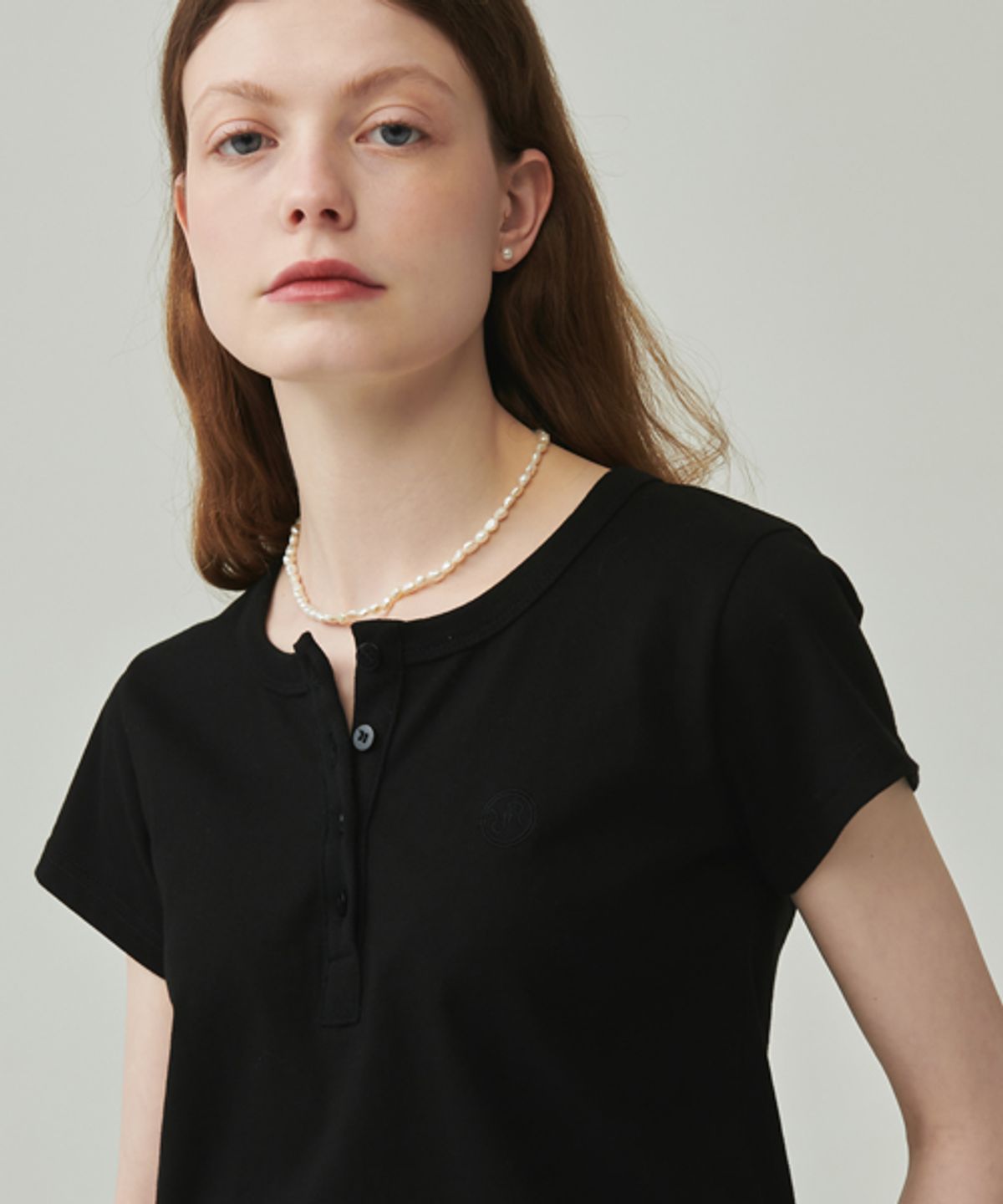 론론(RONRON) HENRYNECK HALF T SHIRT BLACK