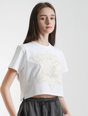 우먼즈 르 리스 자수 싱글 크롭티 화이트크림(FCC2TS429W)