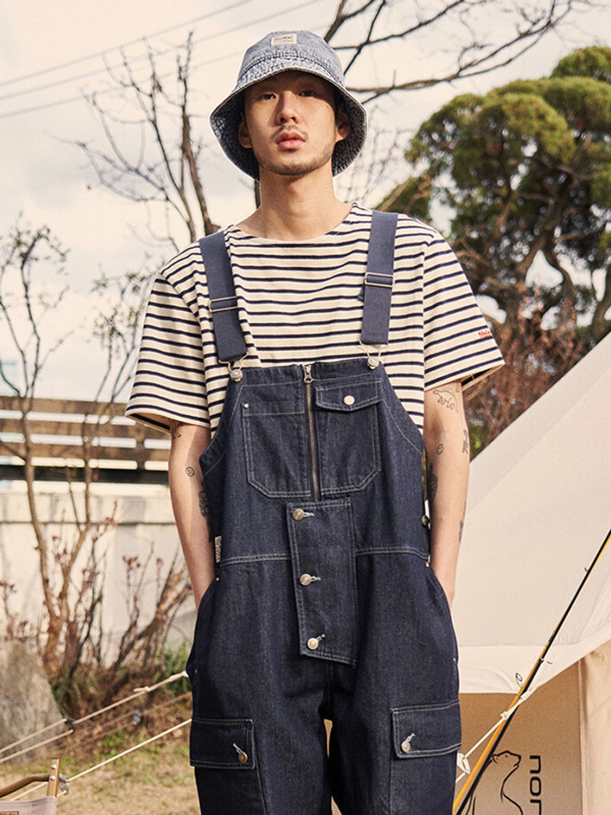 힐리먼트(HELEMENT) 앤드류 스트라이프 반팔티셔츠