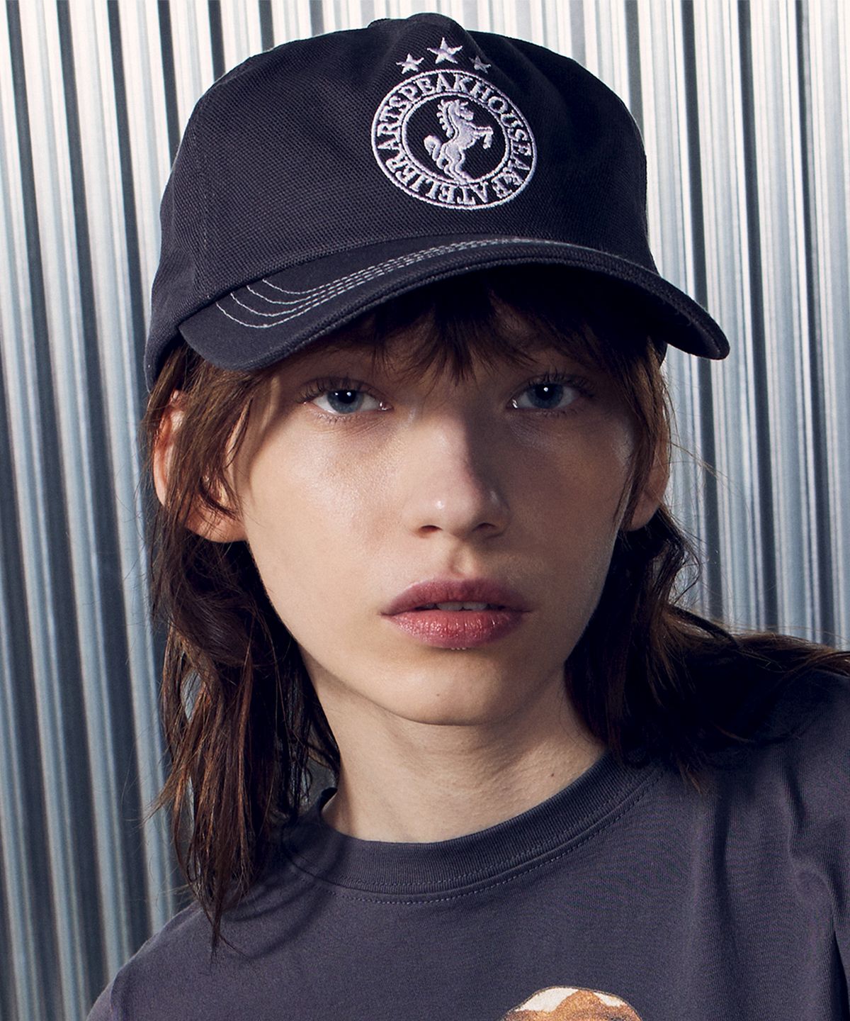 아트스피크하우스(ART SPEAK HOUSE) HORSE SYMBOL 5PANEL CAP_CHARCOAL