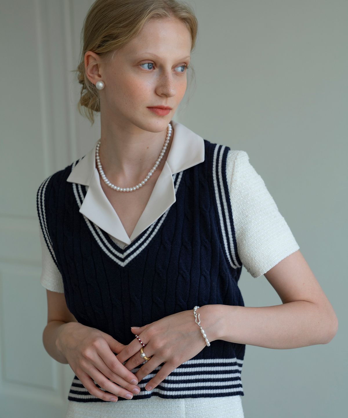 시야쥬(SIYAZU) SIKN2032 marine cable knit vest_Navy