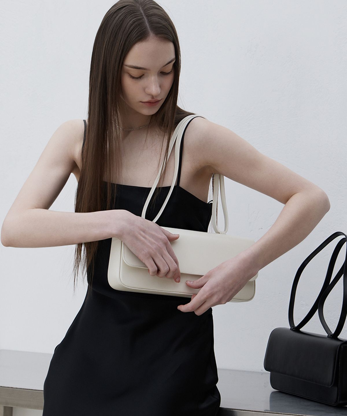 메종246(MAISON246) ROE BAG-WHITE