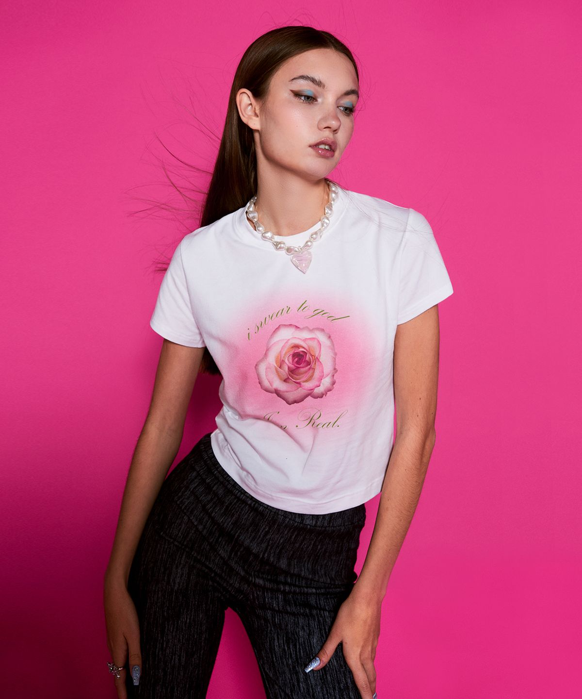 배디(BADEE) Rose Graphic Tee White