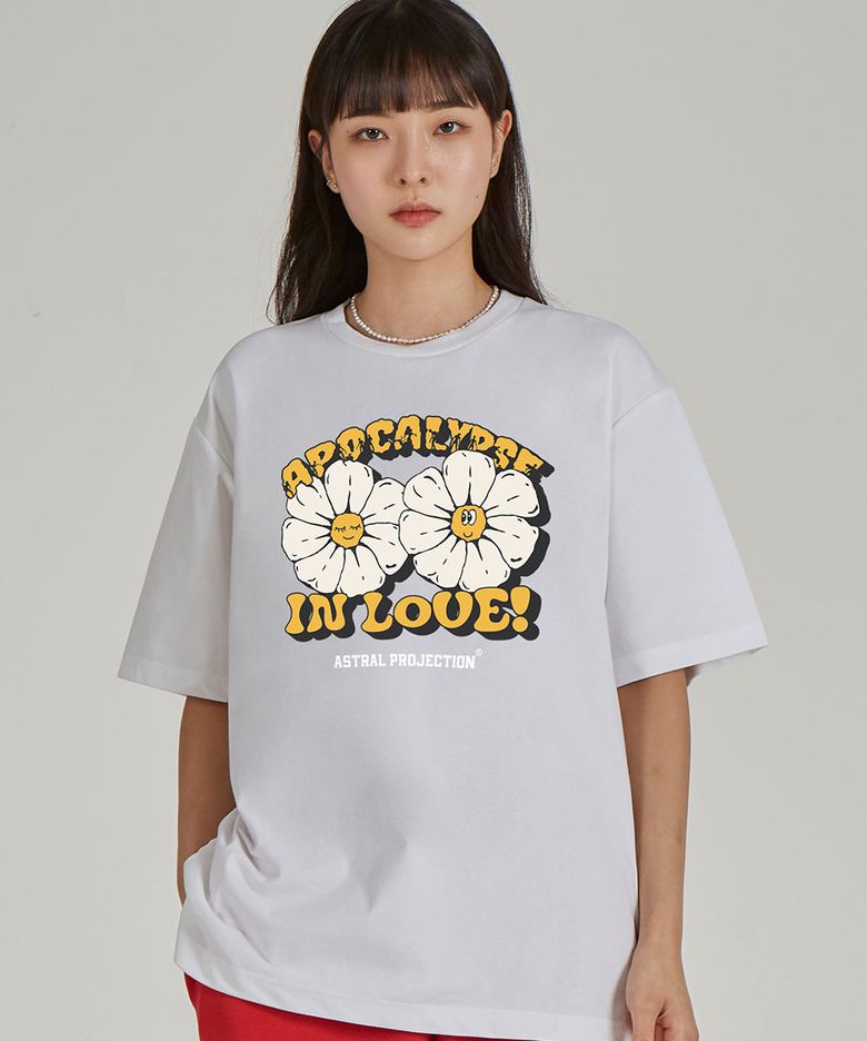 아포칼립스 데이지 라운드 넥  15수 면 반팔 티셔츠_화이트