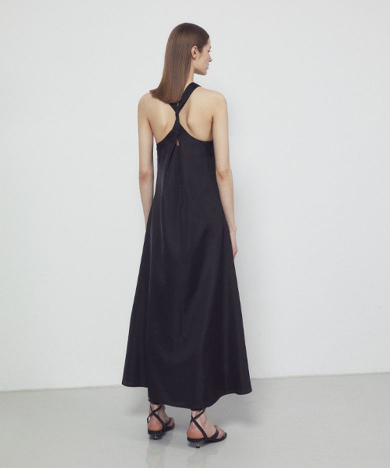 HALTER NECK A LINE DRESS_BLACK