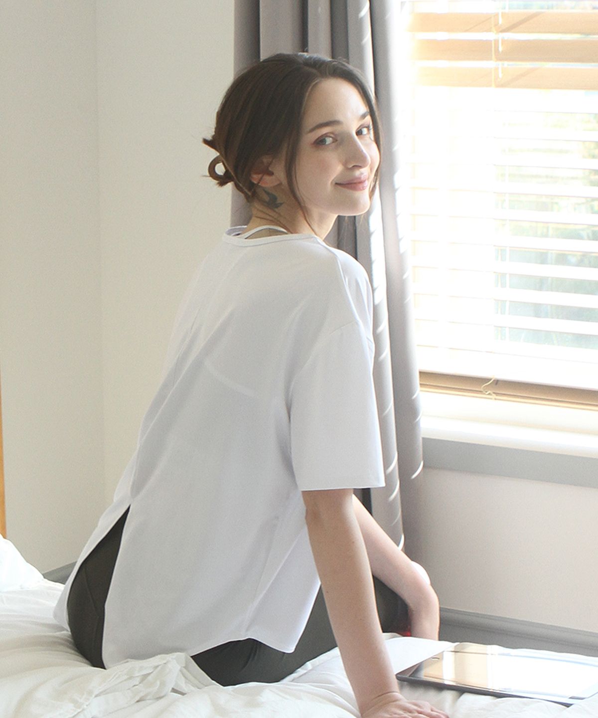 녹족(NOKJOK) [2 PACK] 요가복 러닝복 운동복 데이지 커버업 반팔티
