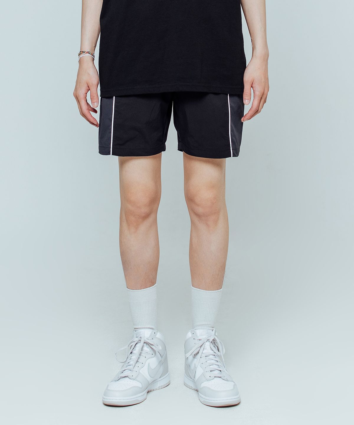 질츠(ZILCH) 하프 팬츠 블랙/네이비