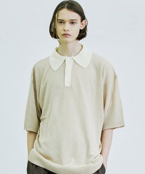 부클 선데이지 루즈핏 카라 하프 니트 베이지