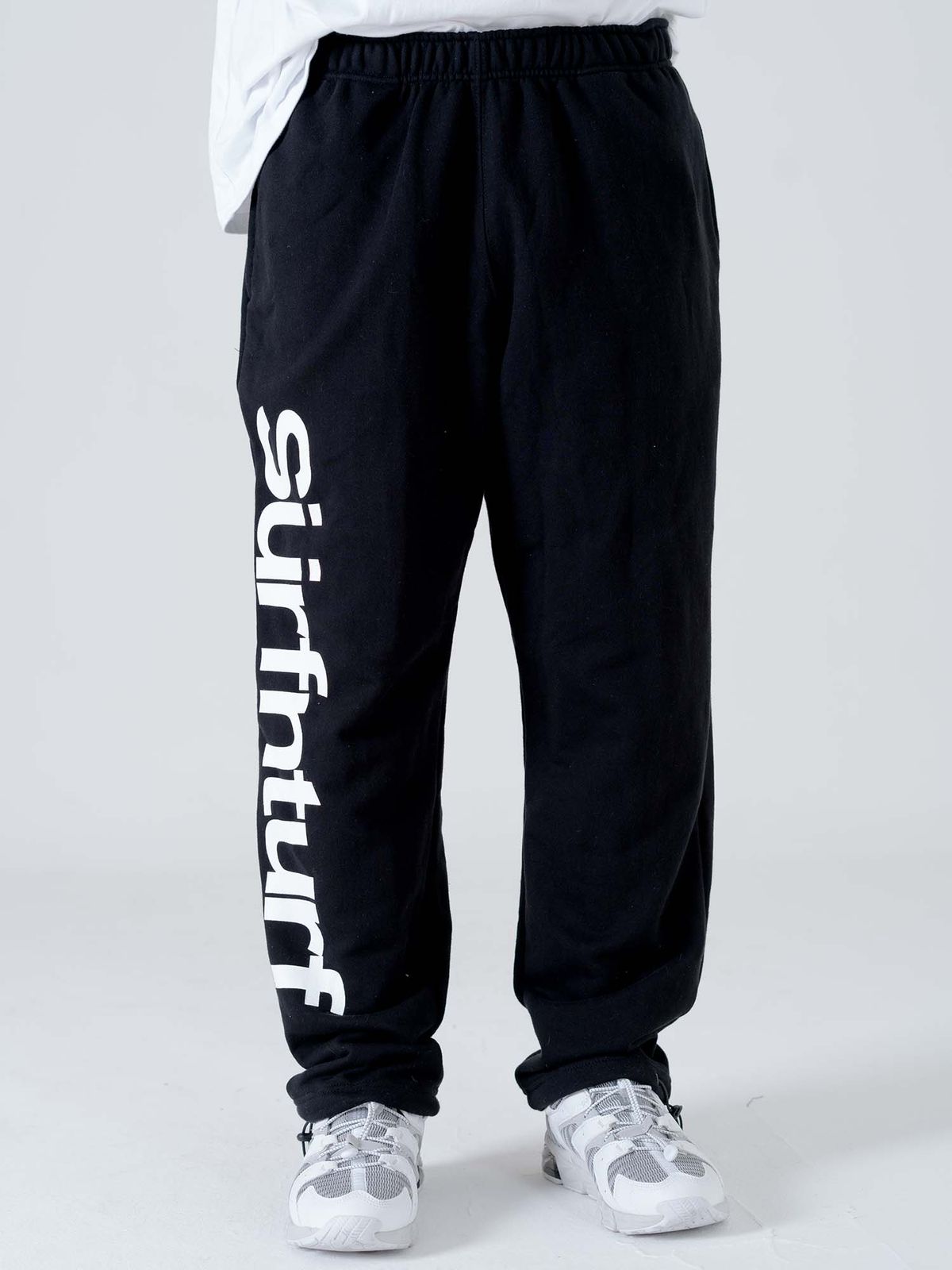 서프앤터프(SURFNTURF) LOGO SWEATPANT BLACK