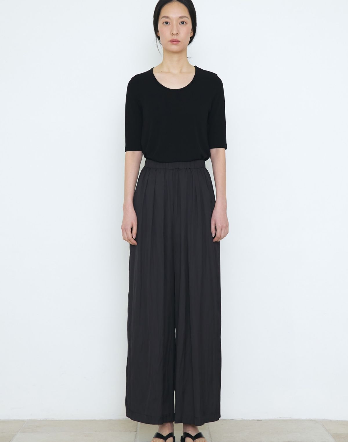 마누엘 에 기욤(MANUELLE ET GUILLAUME) Light summer crinkle pants