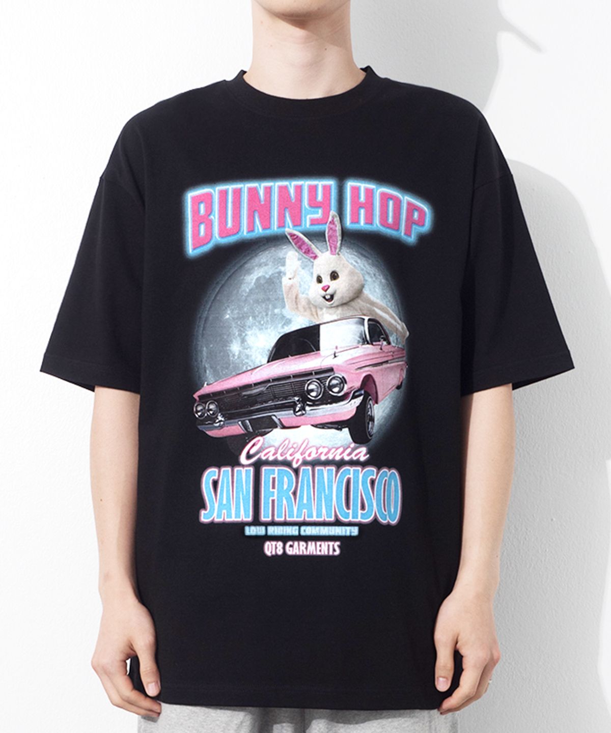 큐티에잇 가먼츠(QT8 GARMENTS) RG Bunny Hop Tee (Black)