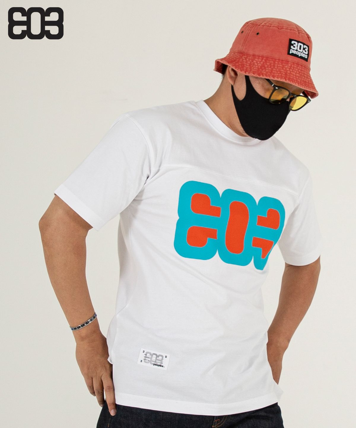 303피플즈(303PEOPLES) STS22008 빅로고 커팅 티셔츠 화이트