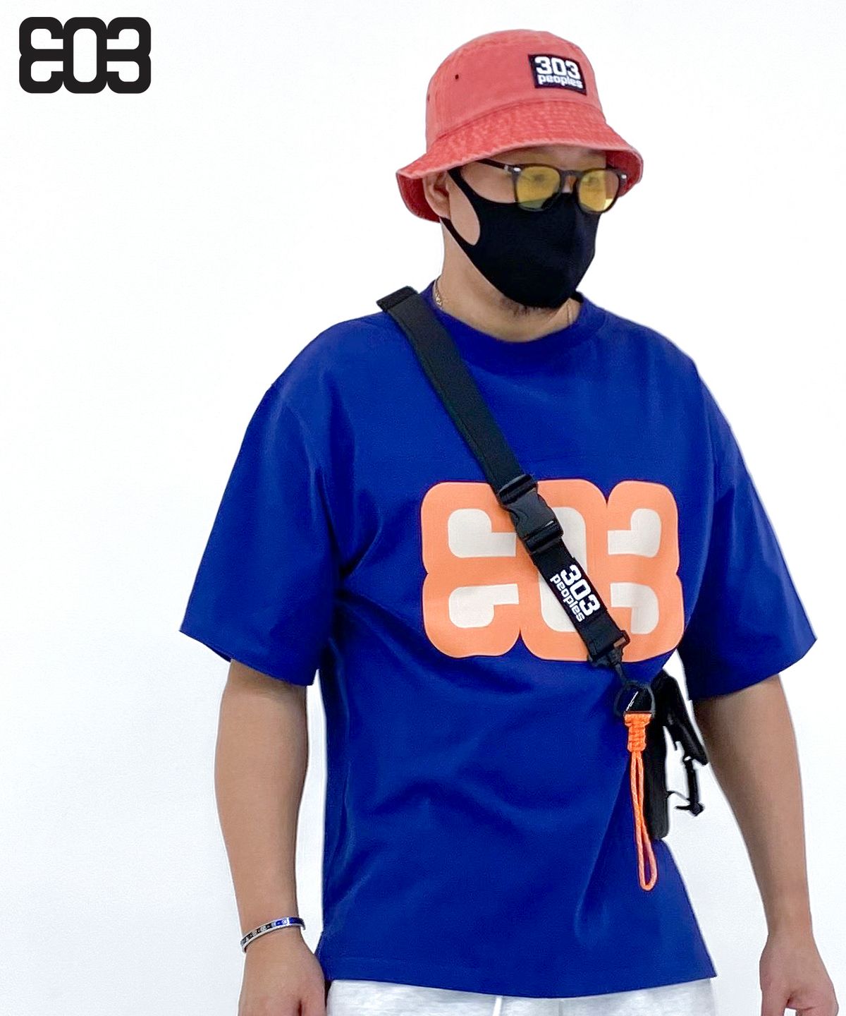 303피플즈(303PEOPLES) STS22008 빅로고 커팅 티셔츠 네이비