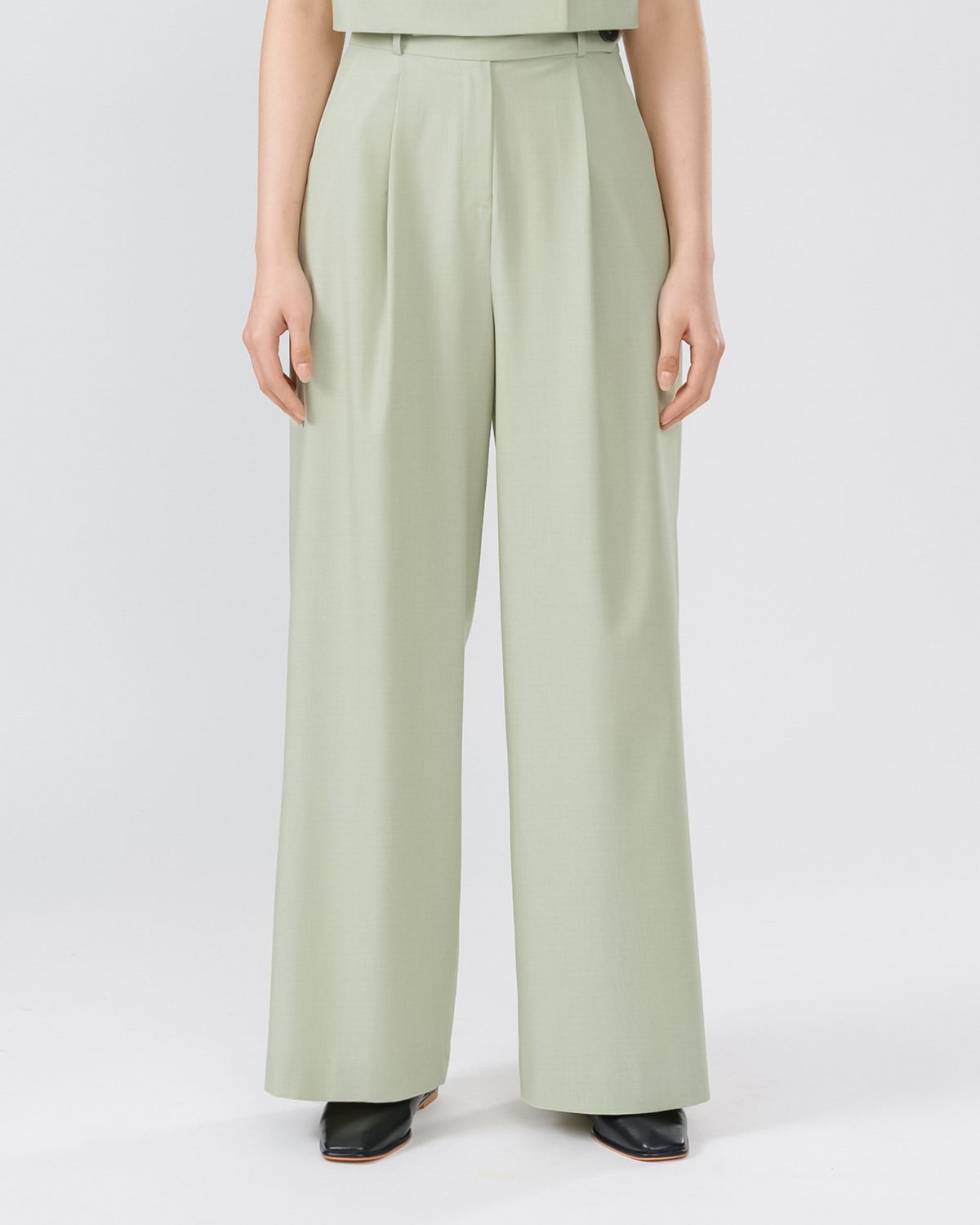 라뮤스튜디오(RAMU STUDIO) 덴젤 셋업 하이웨스트 와이드 슬랙스  피스타치오 DENZEL09PI