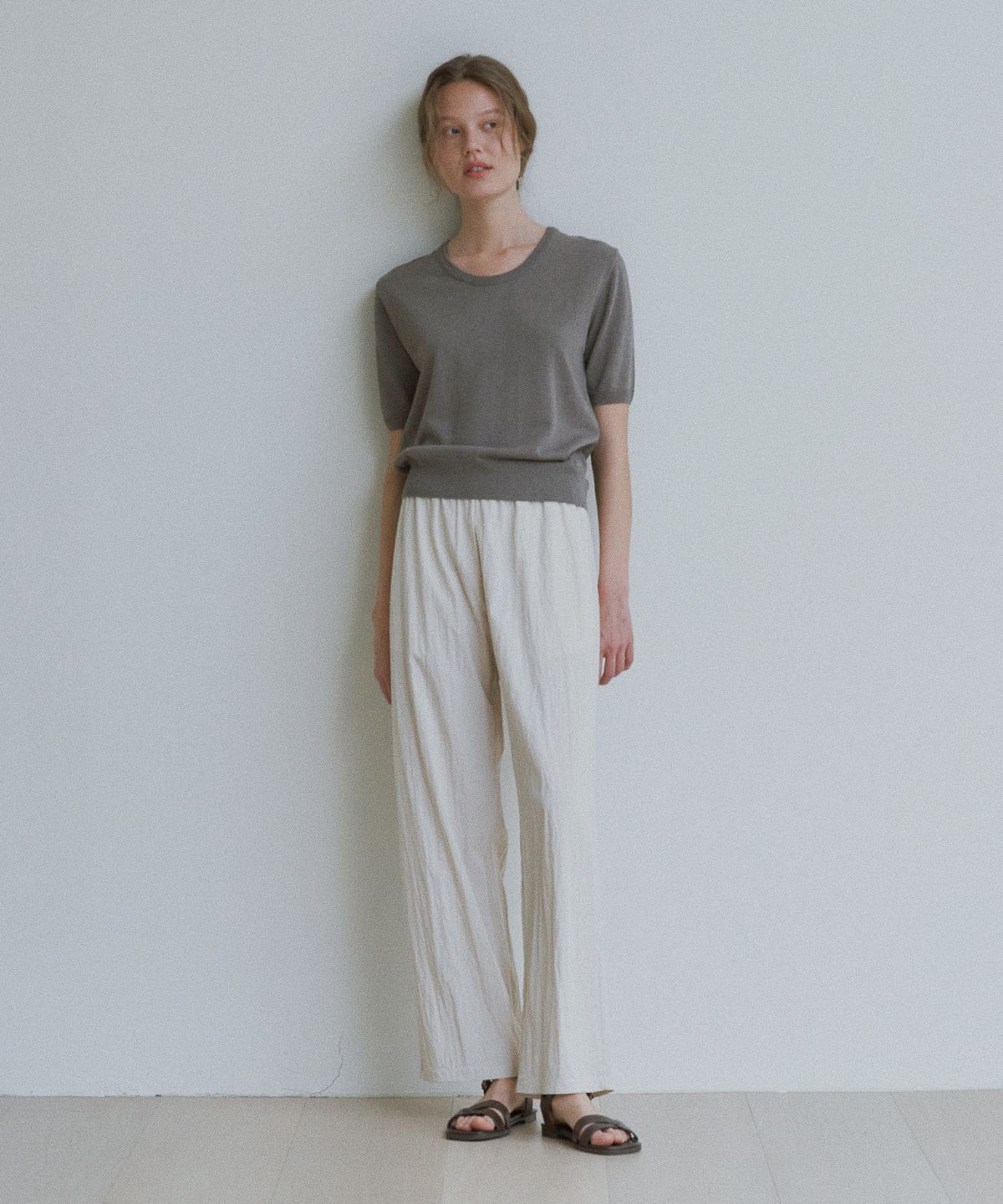 유라고(URAGO) Crease banding wide pants