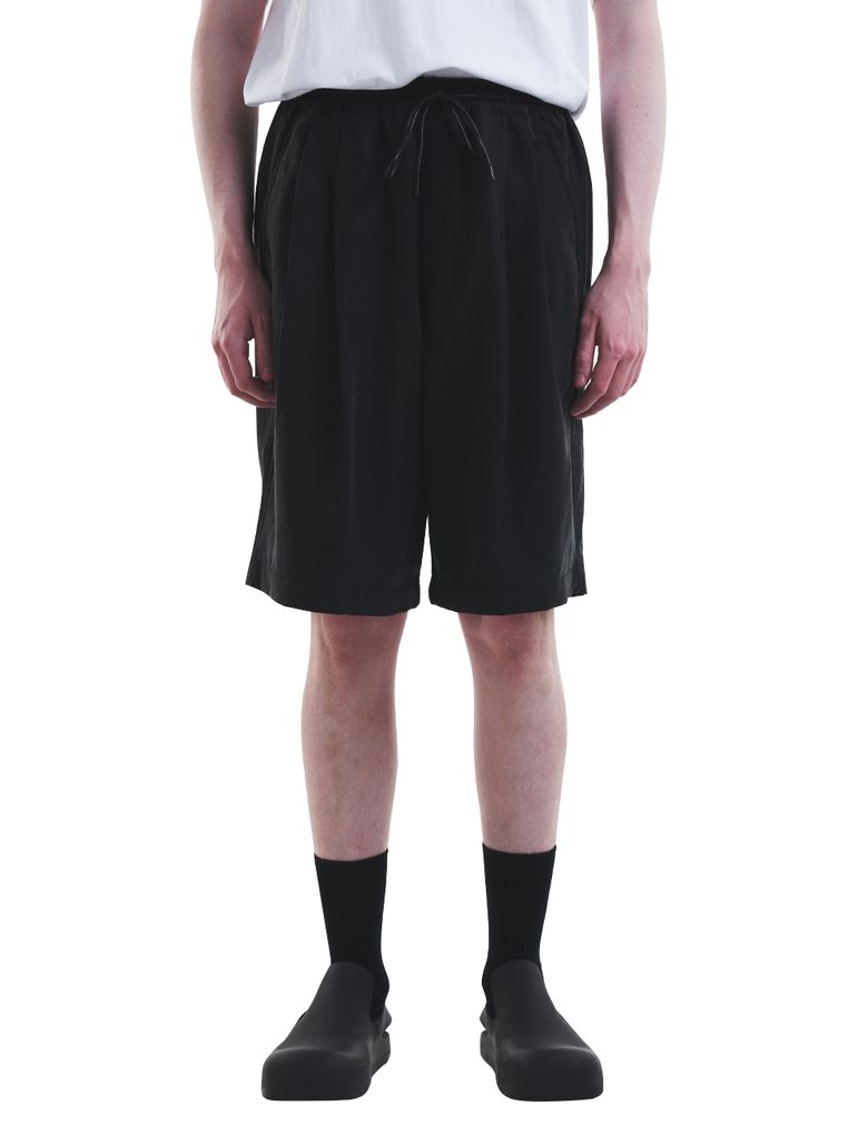 TWO TUCK STRING SHORTS [Black]