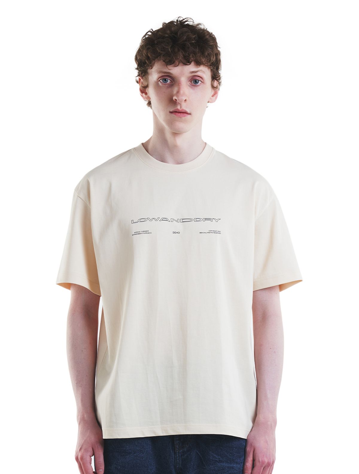 데호(DEHO) TEXT LOGO HALF SLEEVE [Beige]