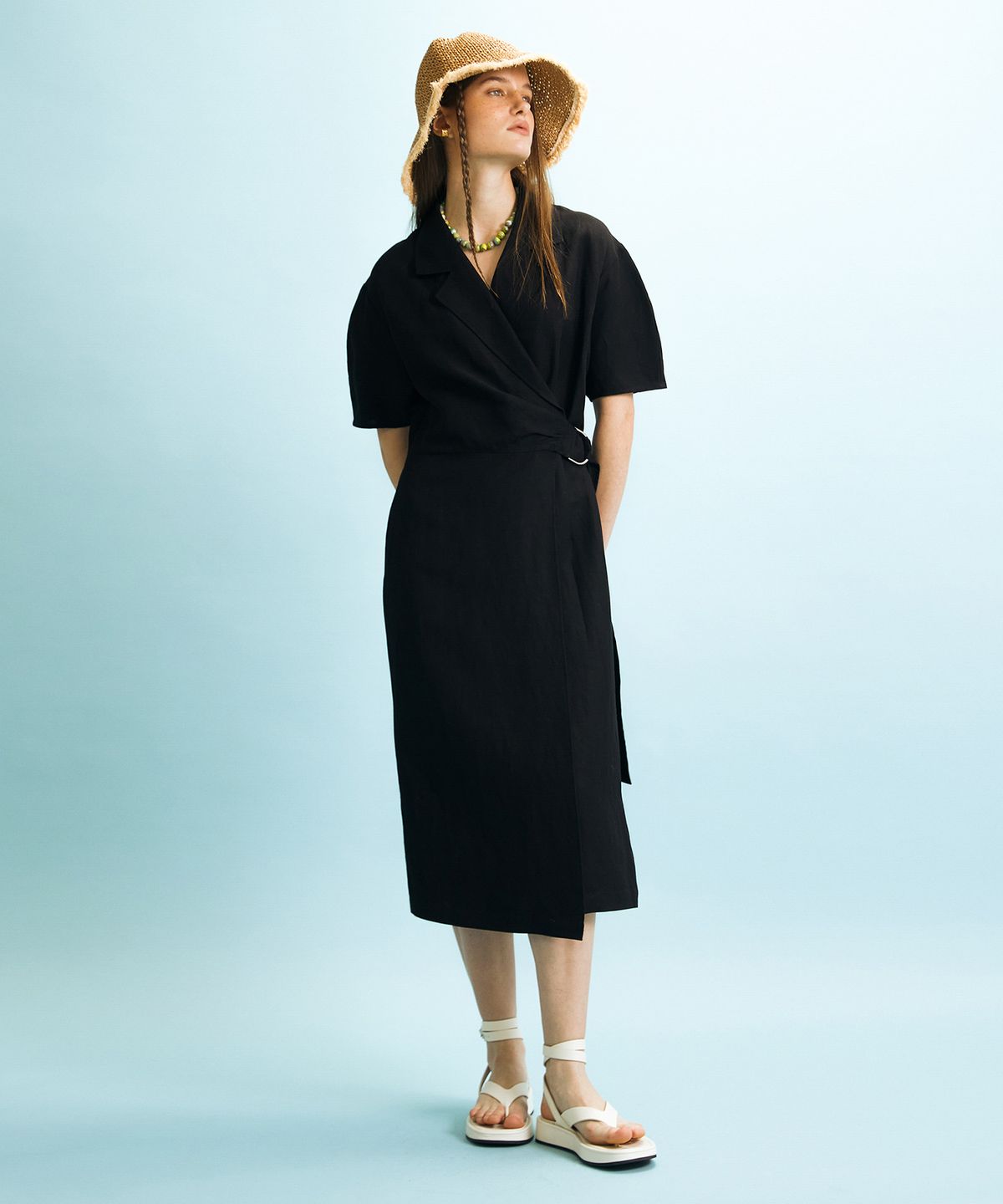 엔오르 스튜디오(ENOR STUDIO) SHIRRED WRAP DRESS - BLACK