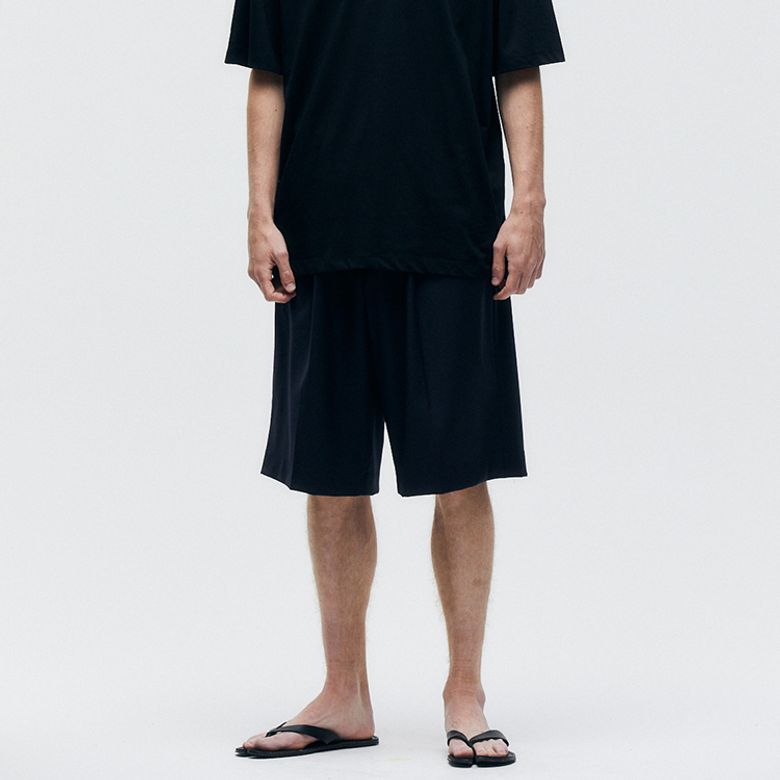WOOL 1-TUCK WIDE BERMUDA SLACKS (NAVY)
