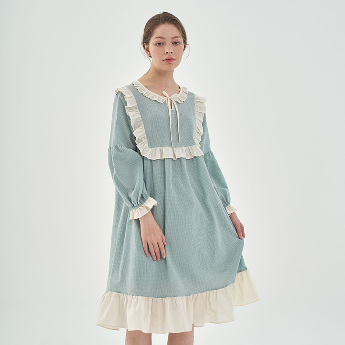 이루시다(IRUSIDA) [면/폴리] 블루 모모 체크 아이보리 프릴 원피스 여성 러블리 성인 잠옷