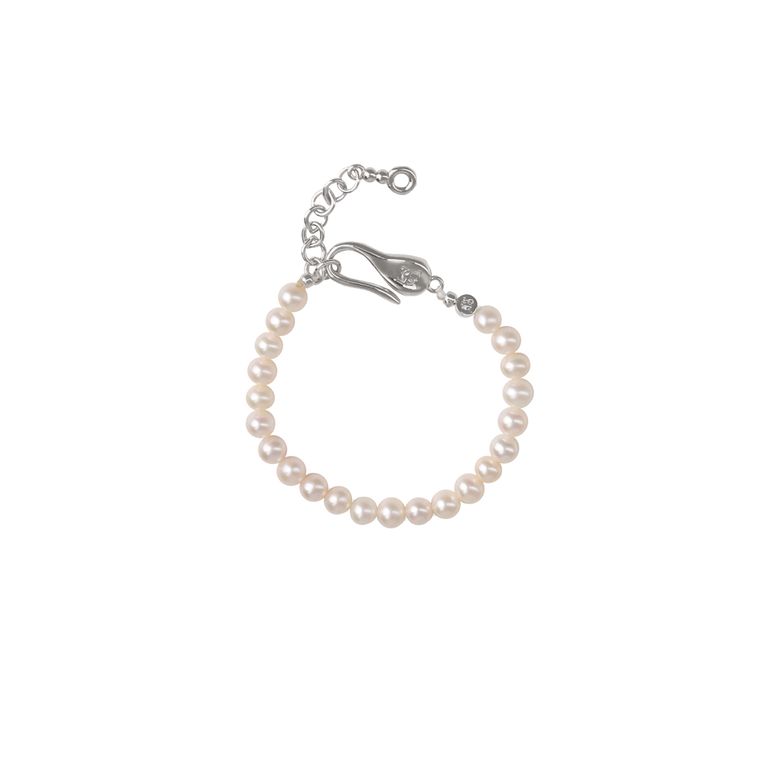 Pearl bracelet