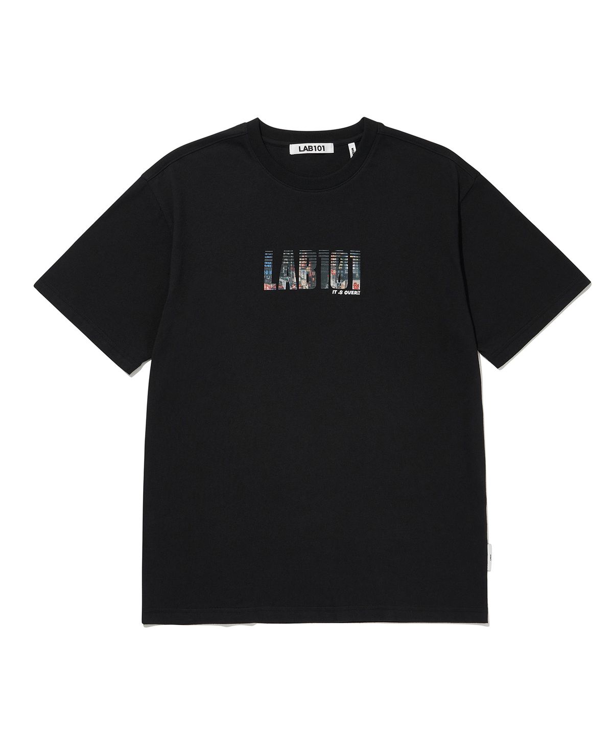 랩원오원(LAB101) 그래픽 로고 반팔티셔츠 - 블랙