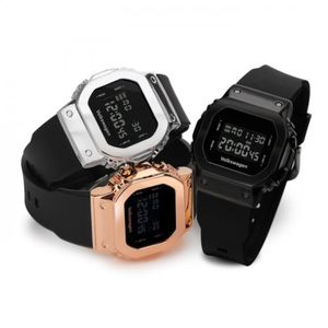 남녀공용 메탈릭 케이스 디지털 전자시계 3종 택1