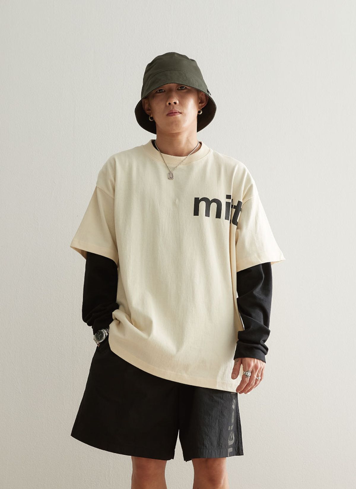 미타(MITTA) 디자인  숏슬리브 티 - 내추럴