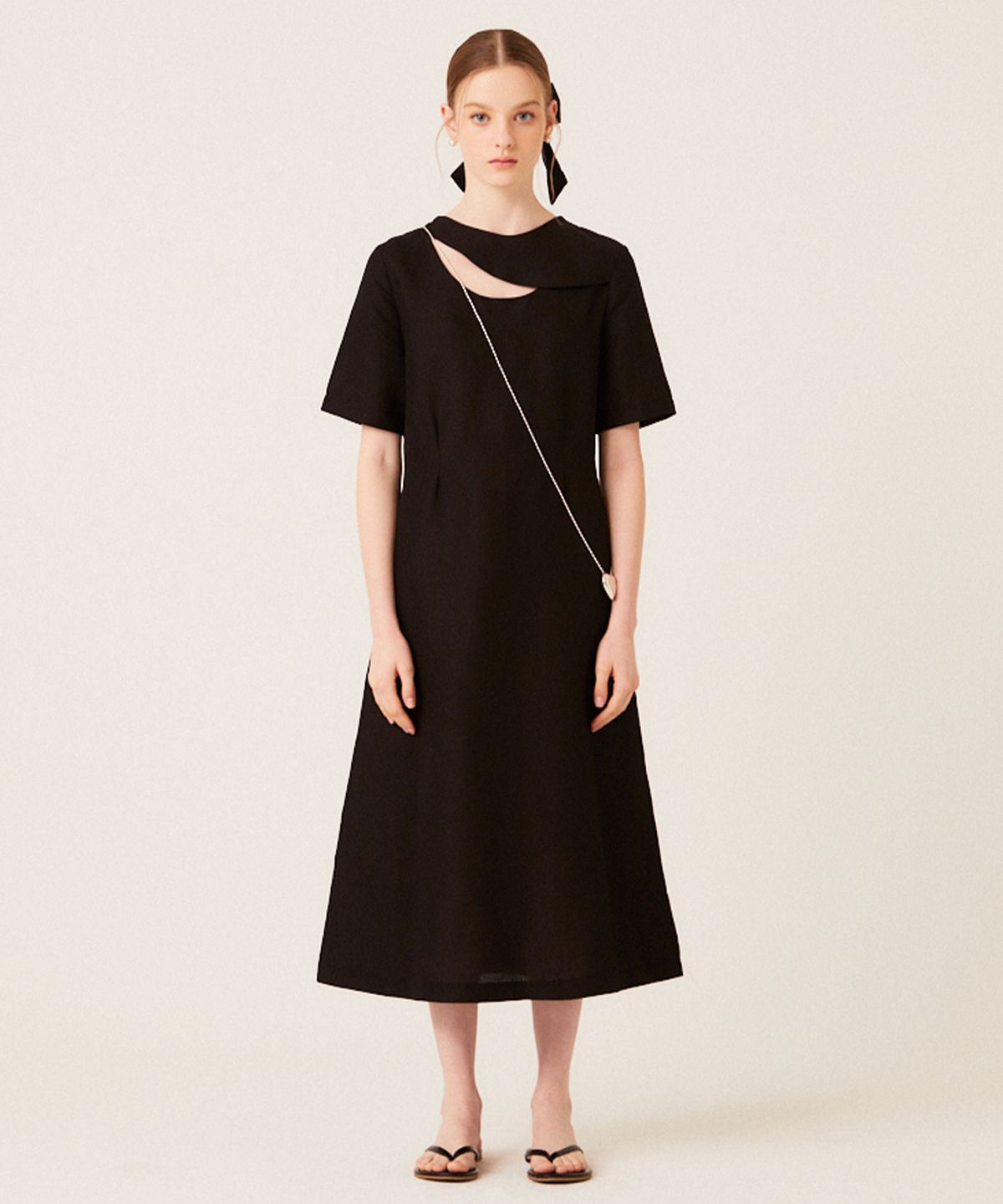 더 스튜디오 케이(THE STUDIO K) ROUND SLIT LINEN DRESS (BLACK)
