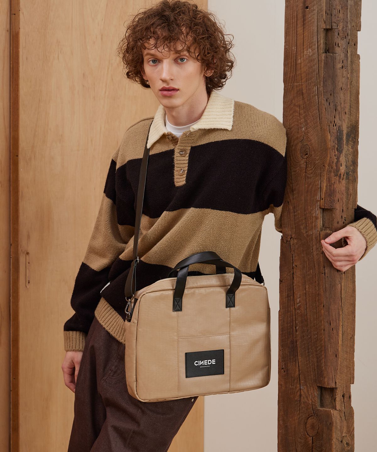 씨네드(CINEDE) [Paulin Laptop Bag] 폴린 랩탑 백  로우베이지