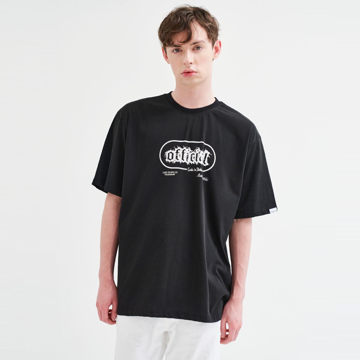 코드아이엠(CODE I'M) 오피셜 아트워크 프린팅 오버핏 반팔티 블랙