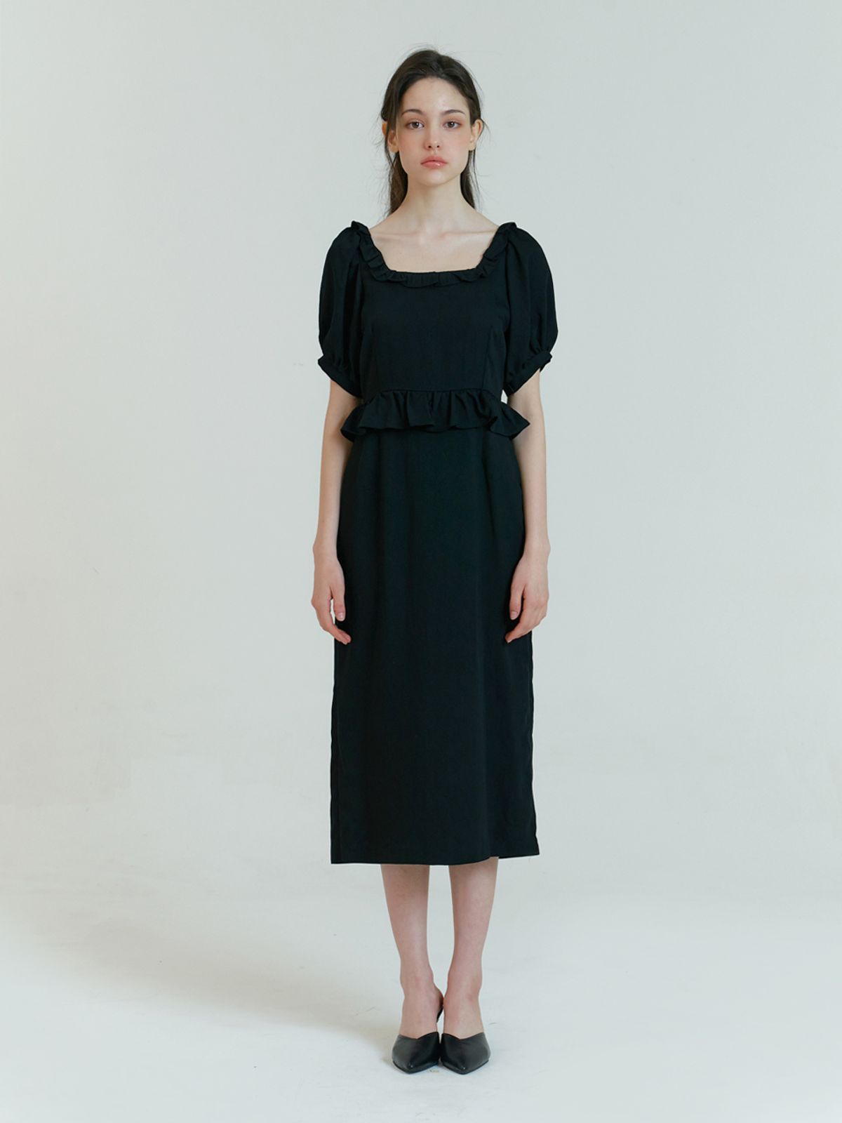 카인더베이비(KINDABABY) Black Square Neck Frill One Piece