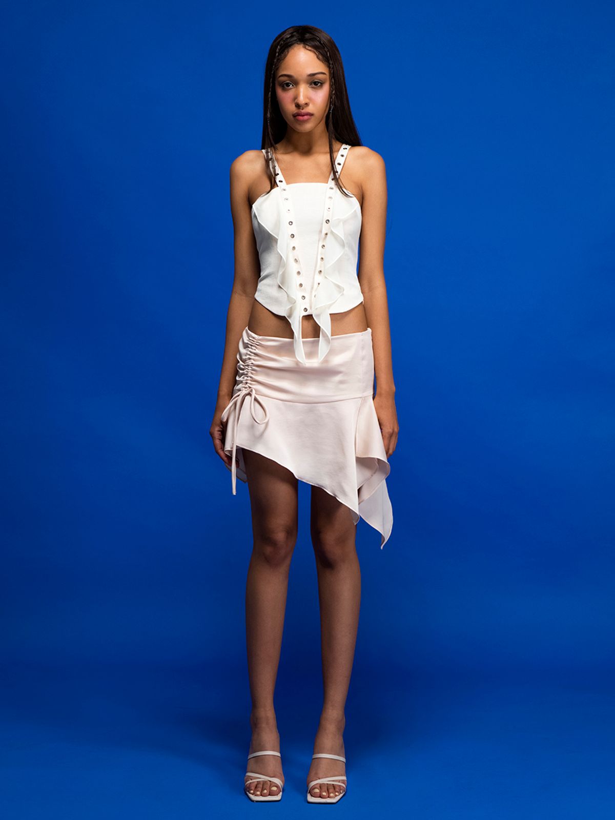 카프리슈(CAPRICIEUX) Unbalance shirring slit skirt (IVORY)