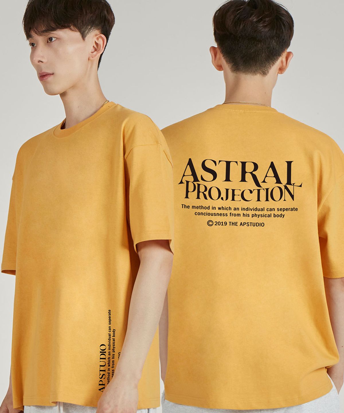 아스트랄 프로젝션(ASTRAL PROJECTION) 그라데이션 레터링 라운드 넥 15수 면 반팔 티셔츠_체다
