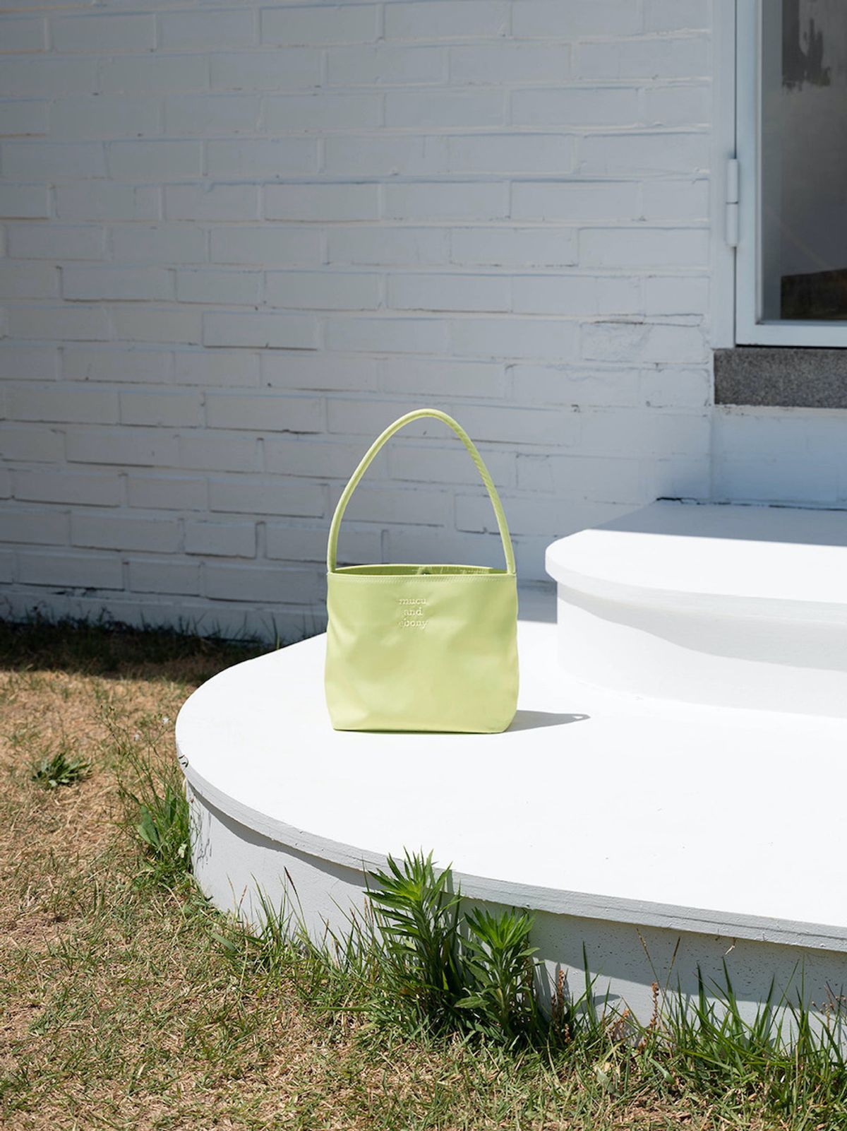 무쿠앤에보니(MUCU AND EBONY) Nearest Bag _ Lime