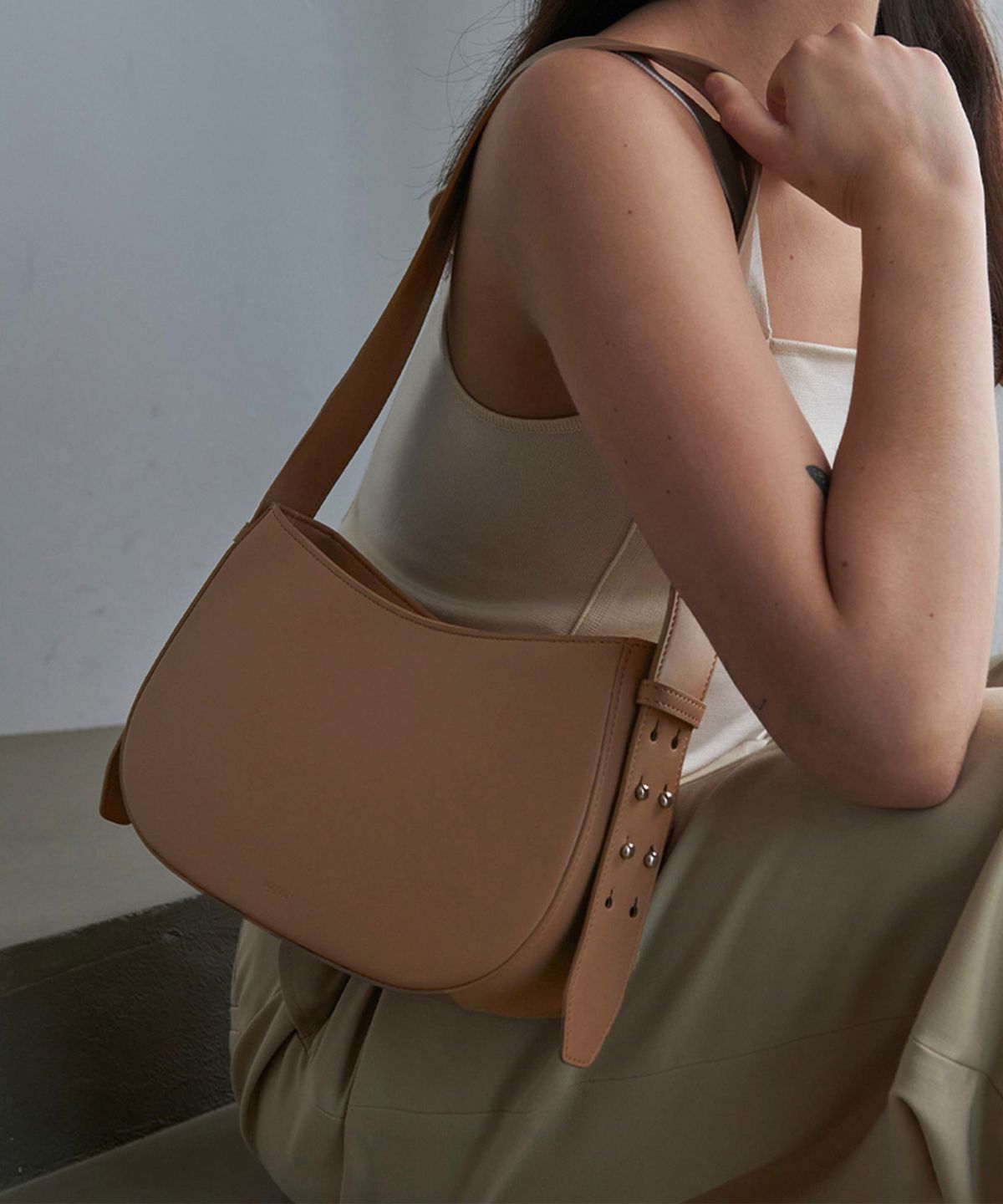 웨이웨이(WAYWAY) Roha Bag (Beige)