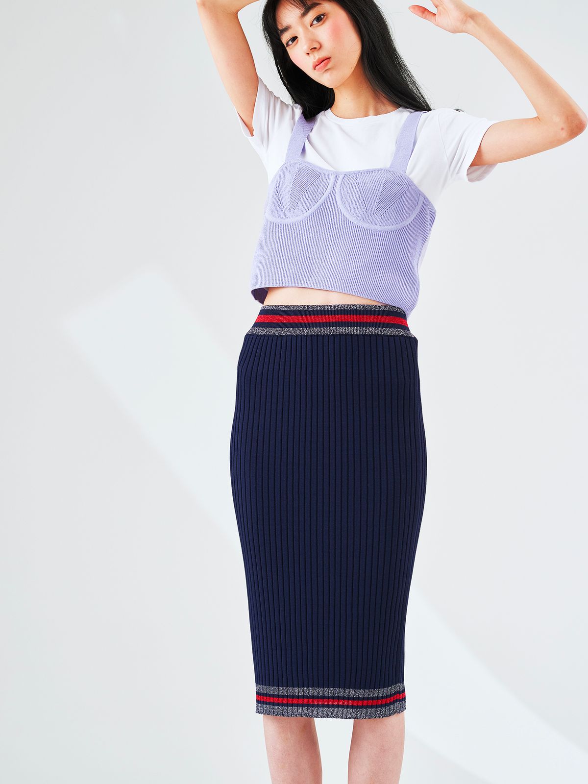 로희어패럴(ROHEE APPAREL) 메탈릭 라인 포인트 니트 스커트 / 네이비