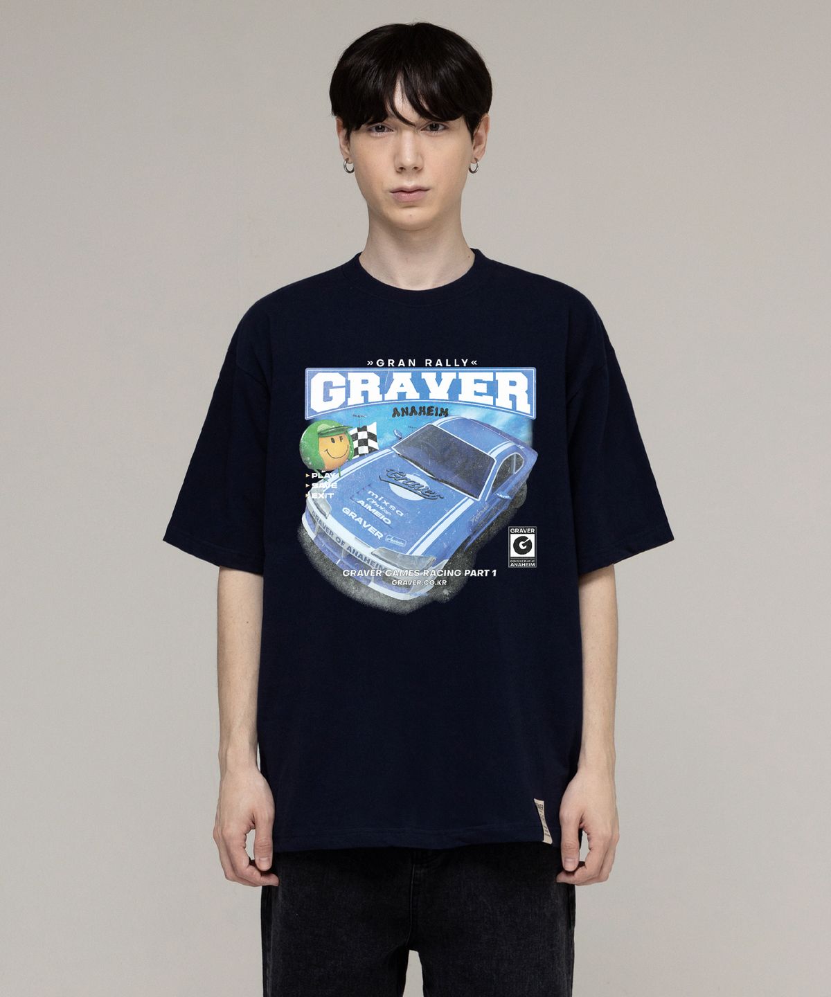 그레이버(GRAVER) [UNISEX]블루 레이싱 스마일 반팔티_네이비