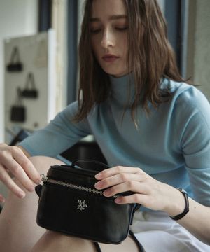 MOE COSMETIC BAG-BLACK