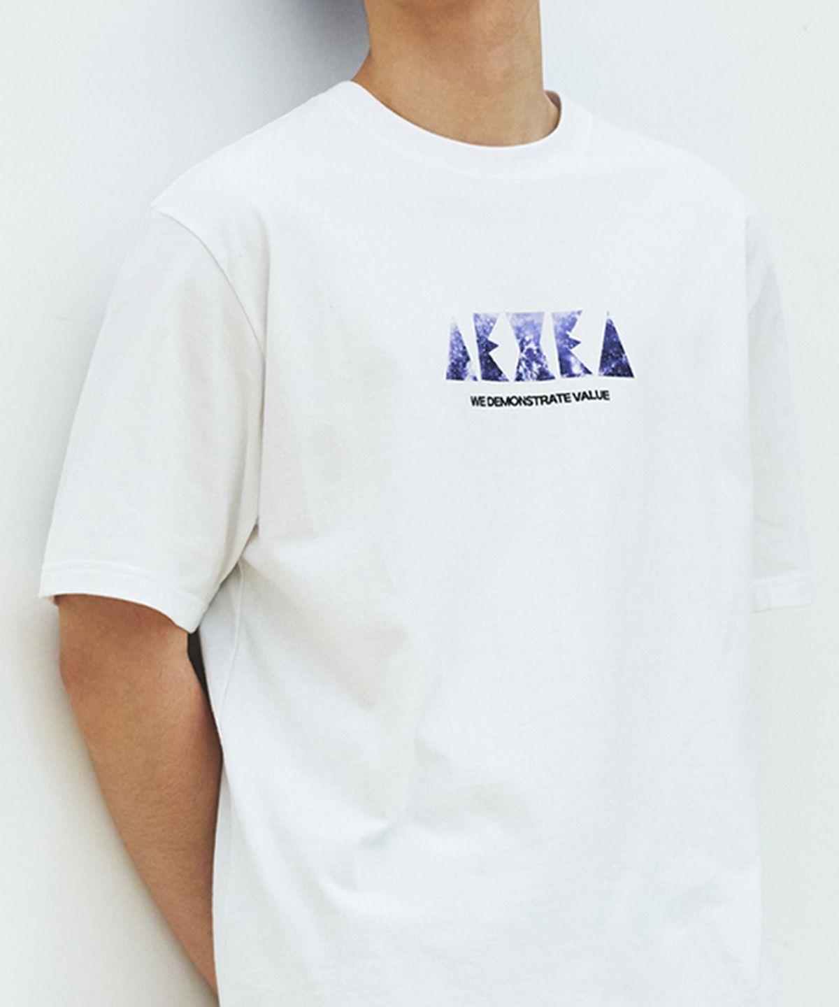 엑시아(AEXEA) 인더스페이스 반팔티 E04BRD_ABX10221