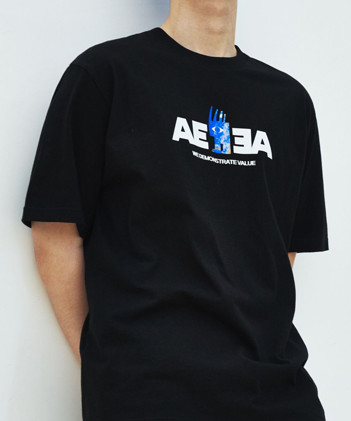 엑시아(AEXEA) 더코스모스 반팔티 E04BRD_ABX10219
