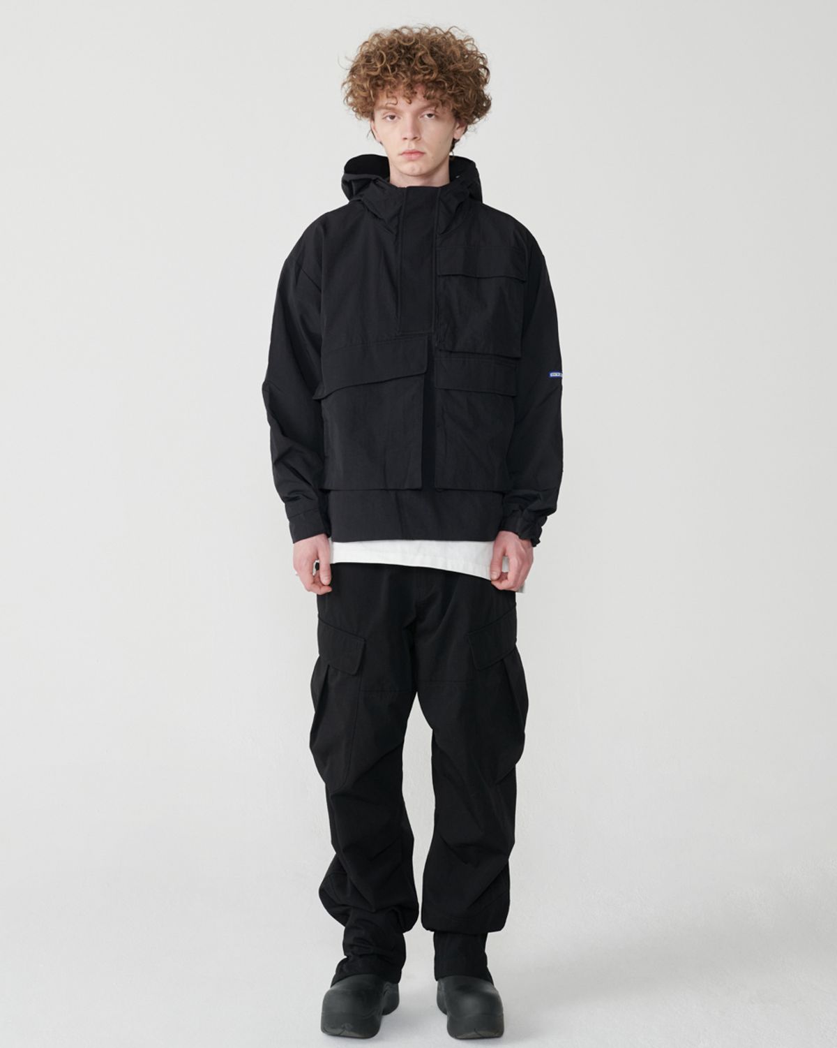 안트렉트(ENTRACTE) Strap Cargo Pants