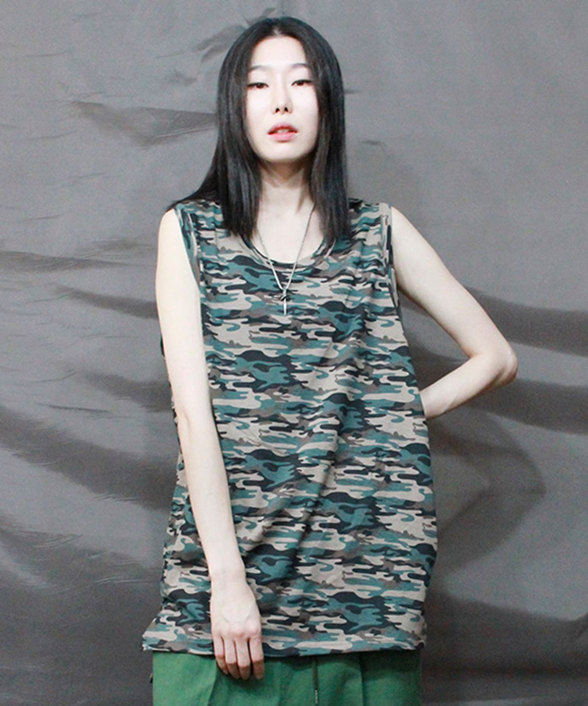 드마크(DEMARC) 카모 레이어드 트임 롱 슬리브리스