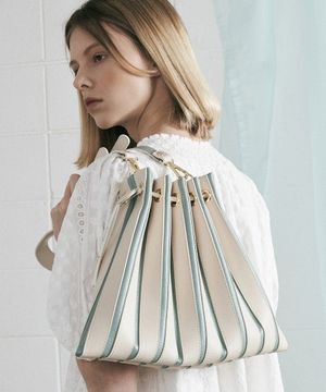 972볼츠 숄더앤 크로스백